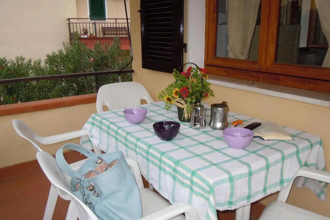 010 Le Coccinelle Villa Procchio
